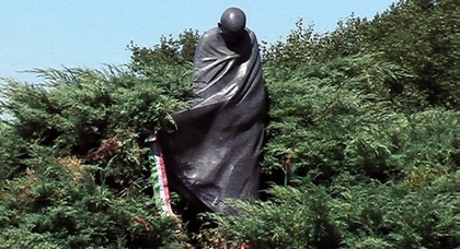 radnoti-szobor