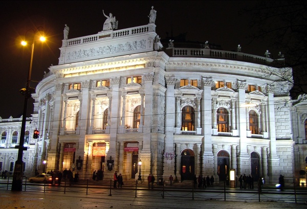 Burgtheater b
